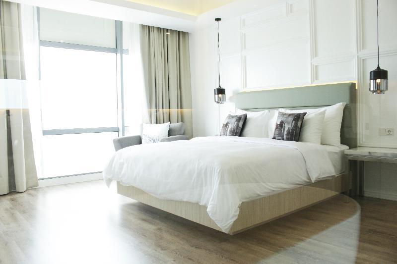 होटल Vertu Harmoni Jakarta 4*